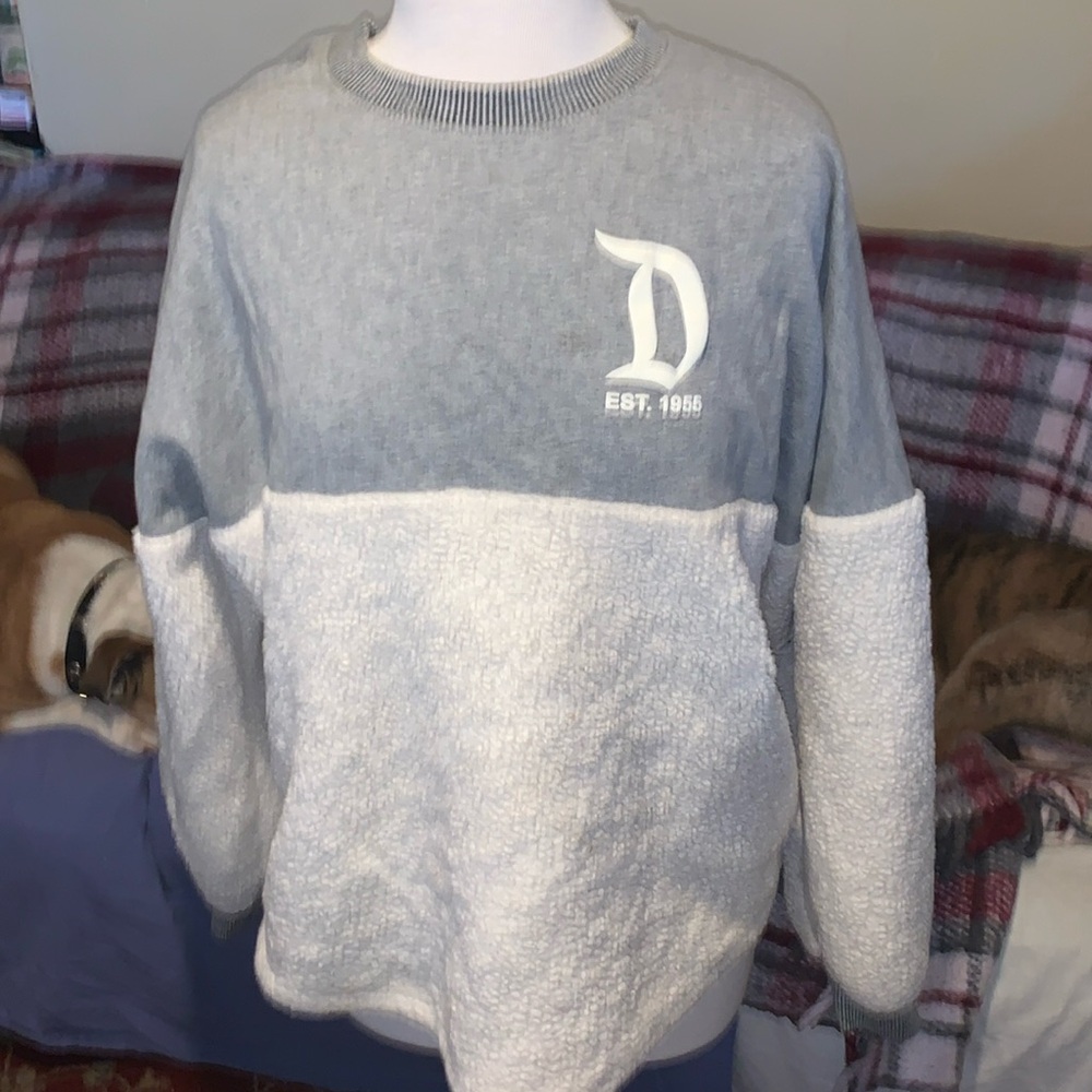 Disney Gray and White Sweatshirt
